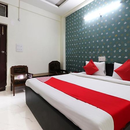 Oyo 40431 Hotel Amar Prem Lucknow Bagian luar foto