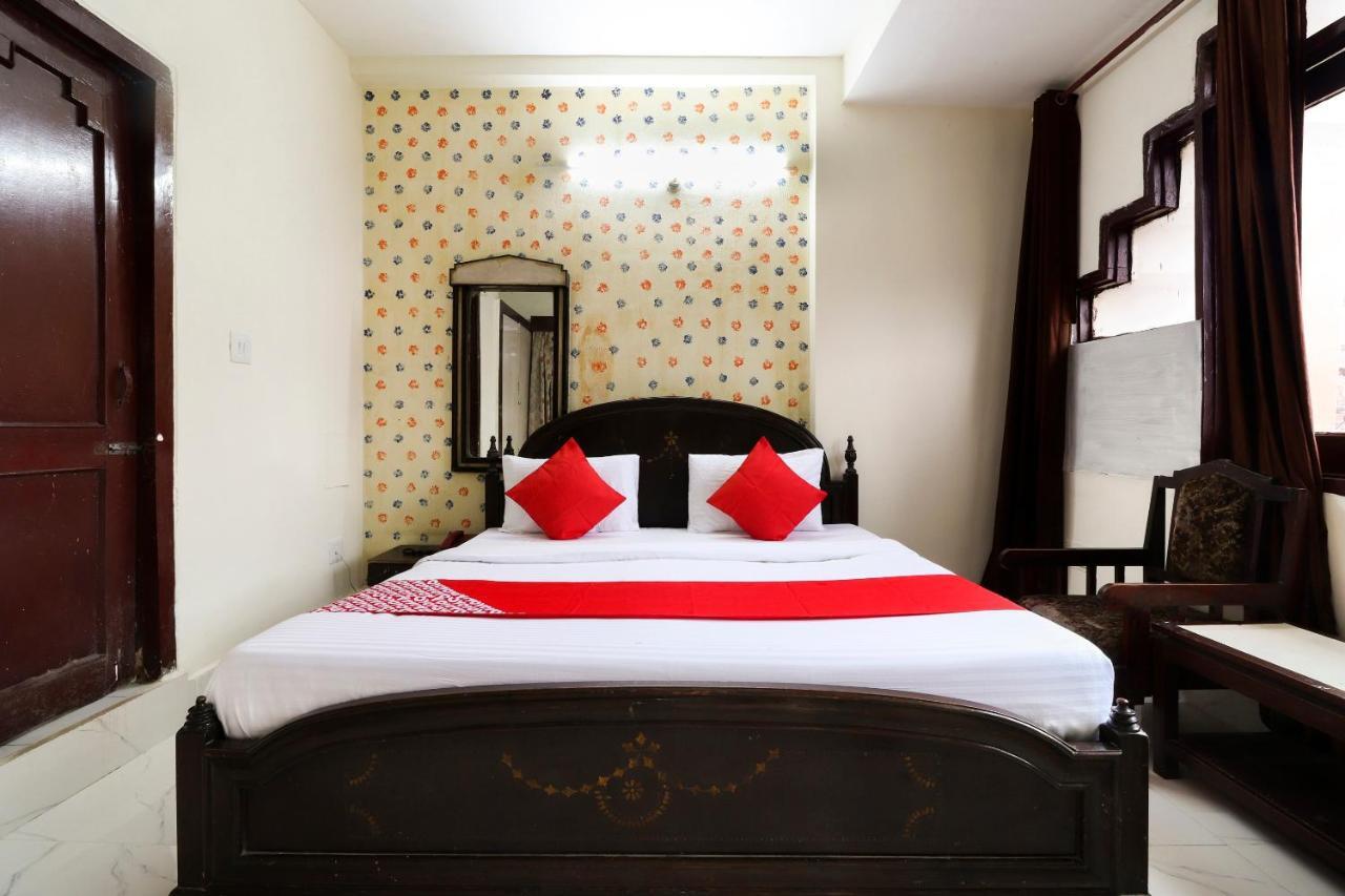 Oyo 40431 Hotel Amar Prem Lucknow Bagian luar foto