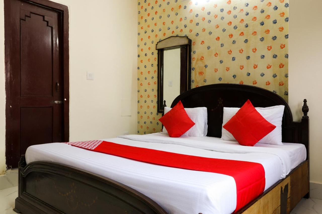 Oyo 40431 Hotel Amar Prem Lucknow Bagian luar foto