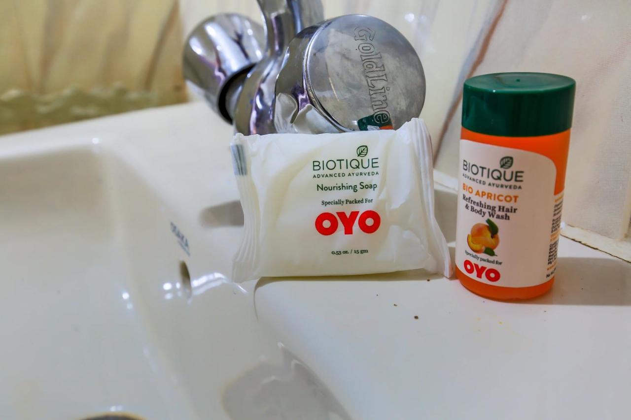 Oyo 40431 Hotel Amar Prem Lucknow Bagian luar foto